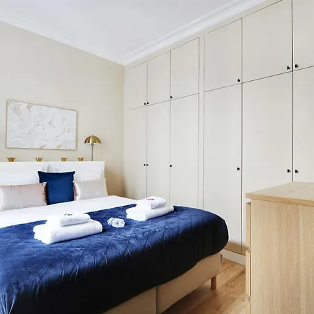 Superb -1br 4p- Musee D'orsay Louvre Paris